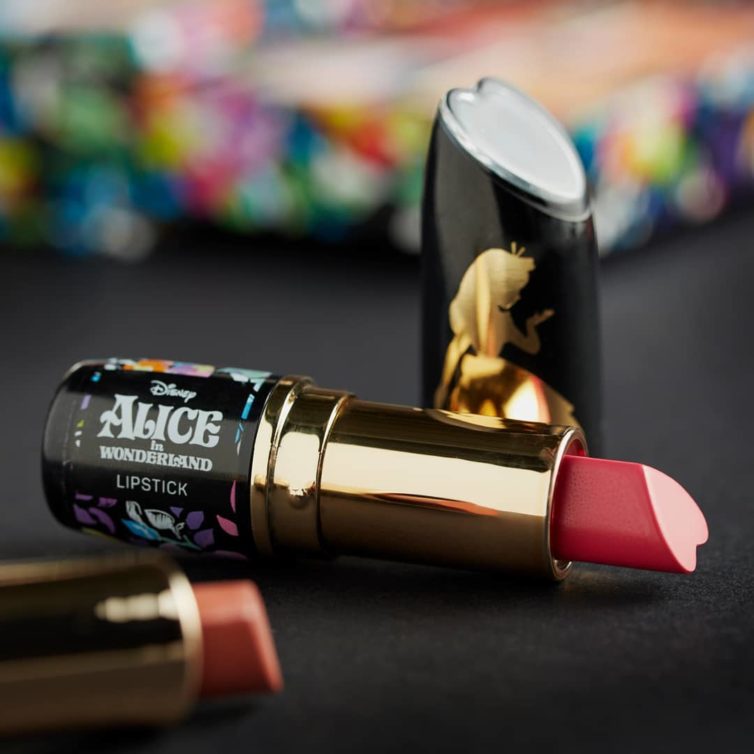 Primark lança coleção de maquiagem de Alice no País das Maravilhas