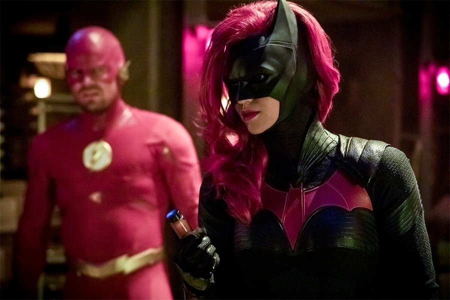 Batwoman surge em novas fotos do crossover Elseworlds