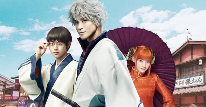A adaptação para live-action do anime/mangá de sucesso Gintama acaba de ganhar novos vídeos promocionais com foco nos personagens que estarão na trama.