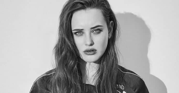 Batgirl | Katherine Langford é cotada para viver heroína no cinema