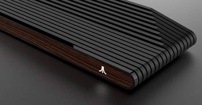 Após uma divulgação cheia de mistério, a Atari finalmente anuncia o seu mais novo console. Veja as primeiras fotos do Ataribox.
