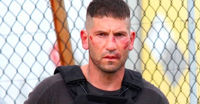 Como forma de promover a vindoura série O Justiceiro, a Netflix vem liberando vídeos enigmáticos que podem indicar o passado do personagem Frank Castle.