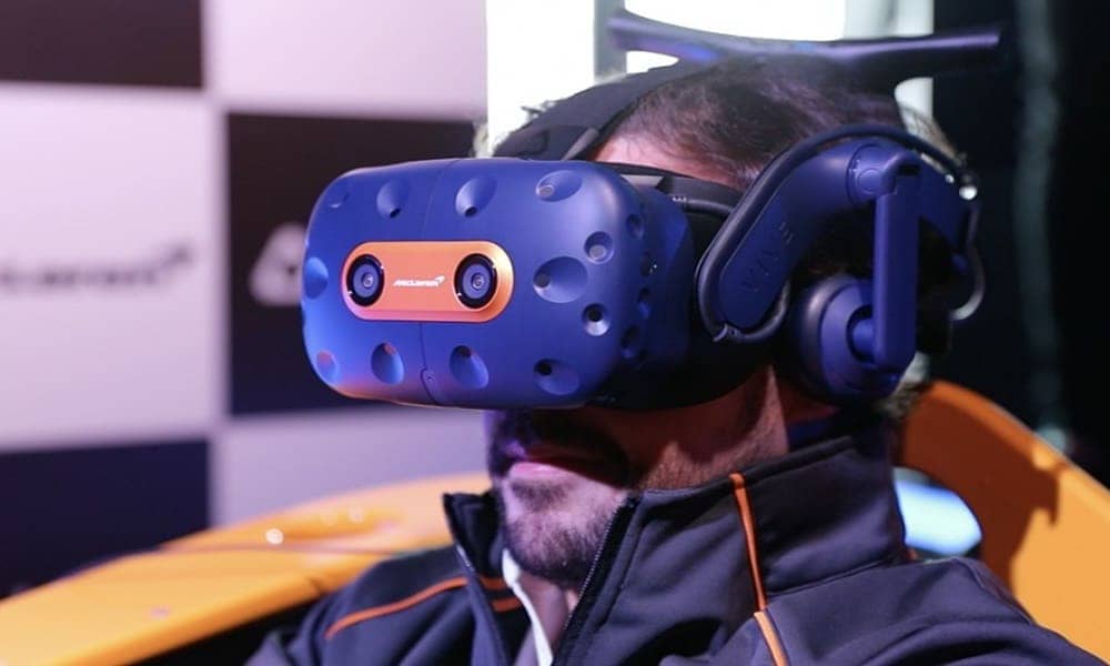 eSports | McLaren e HTC lançam headset VR para corridas virtuais
