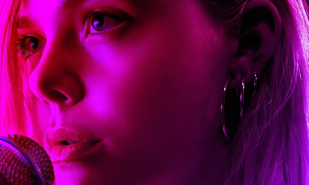 Teen Spirit | Elle Fanning solta a voz em novo filme. Ouça 'Dancing On My Own'