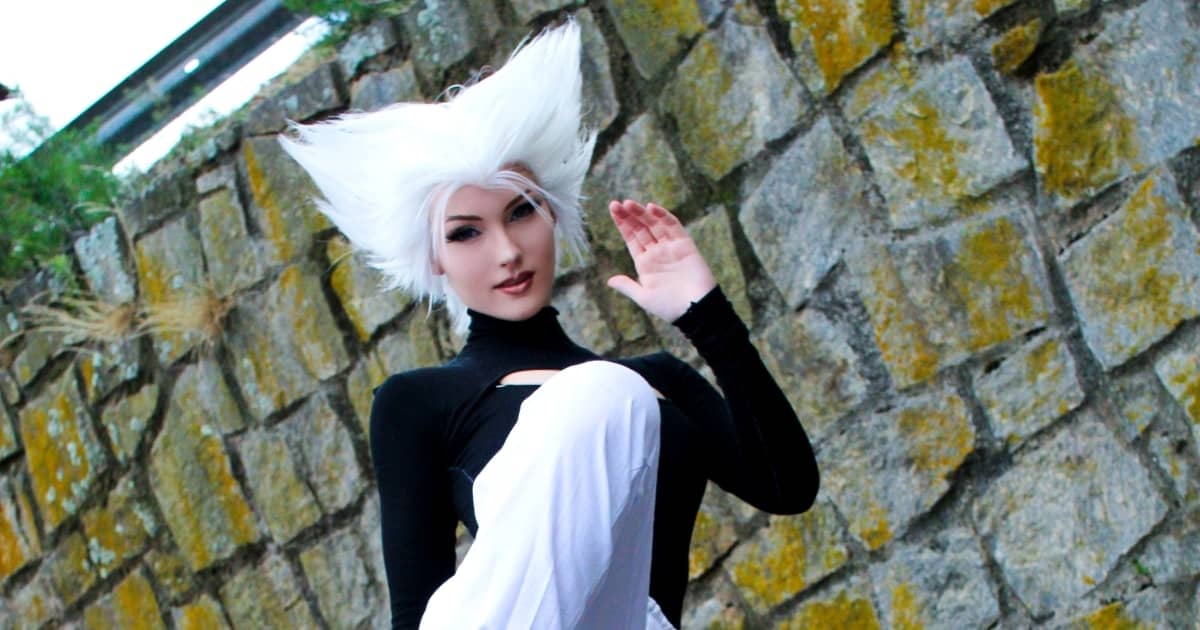 Fã de One Punch Man fez um cosplay feminino impressionante do Garou
