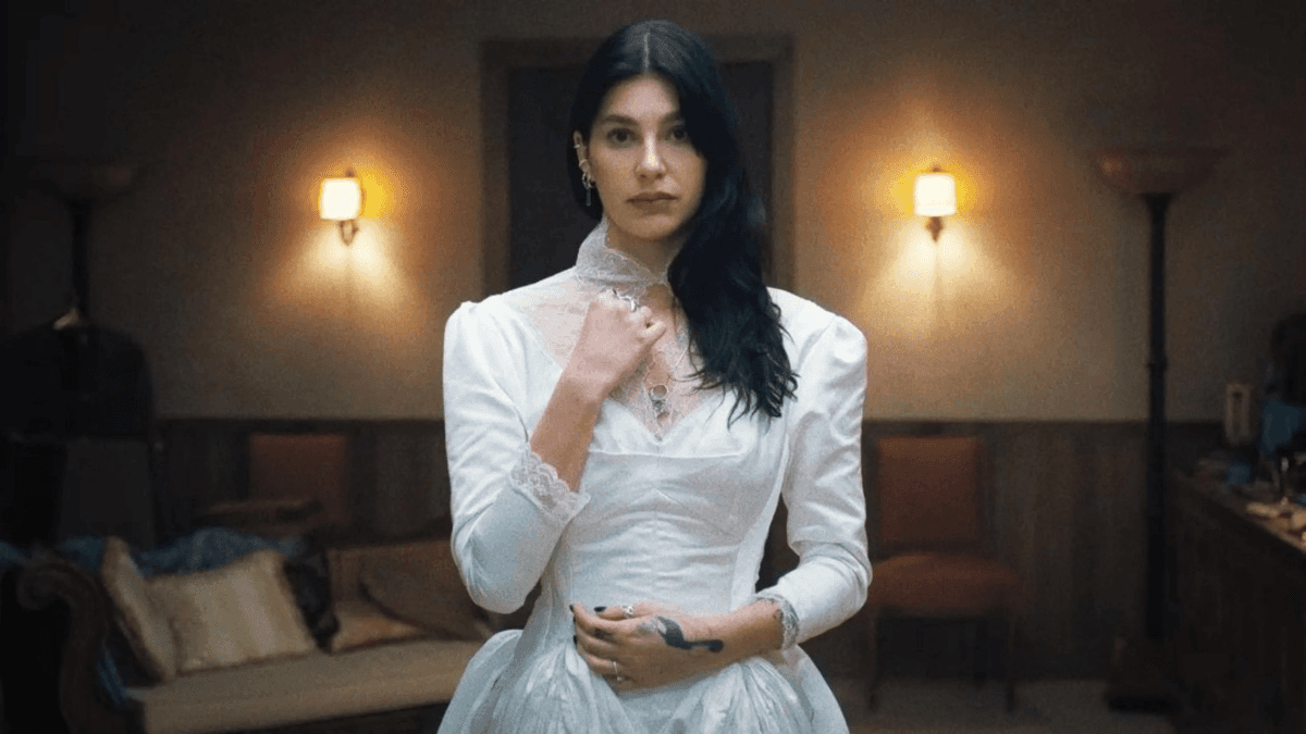 Algo Horrível Vai Acontecer (1)