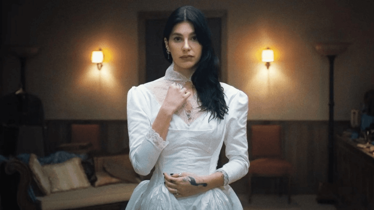 Algo Horrível Vai Acontecer (1)