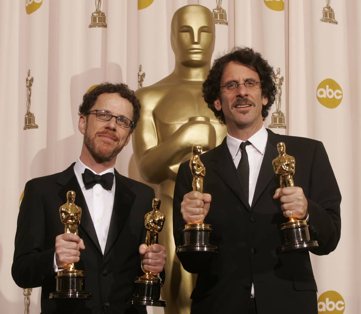 Remake de Scarface pode estrear em 2018