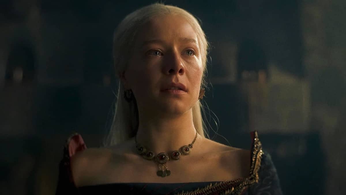 Emma D’arcy quebra silêncio sobre polêmica de House of the Dragon