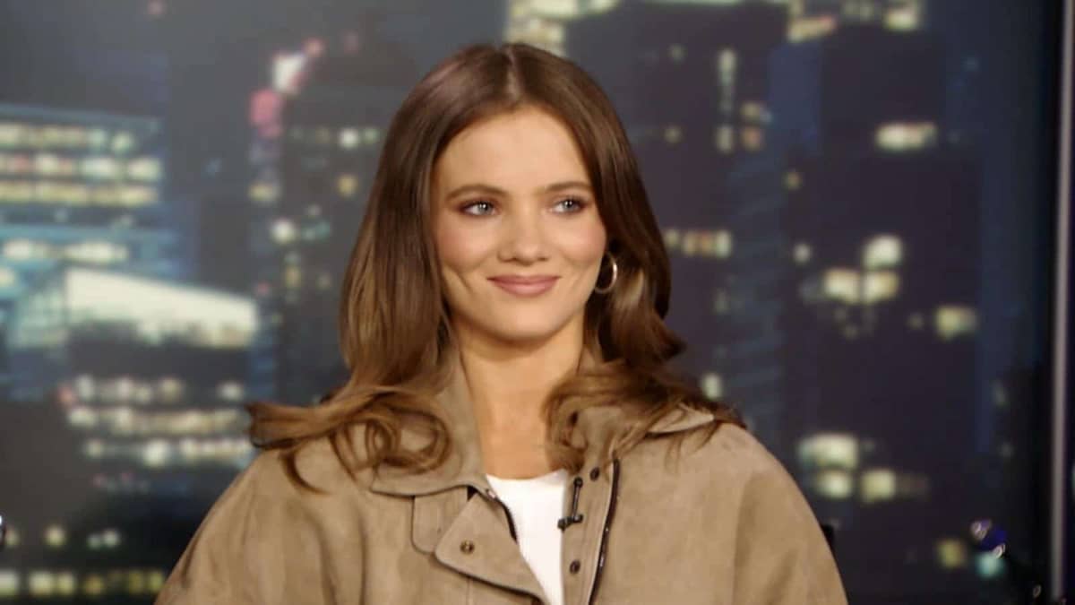 Freya Allan: O talento promissor que dá vida ao universo de The Witcher