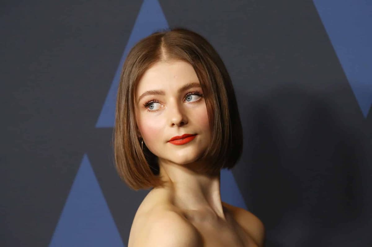 Thomasin McKenzie: A jovem estrela que transforma complexidade em arte