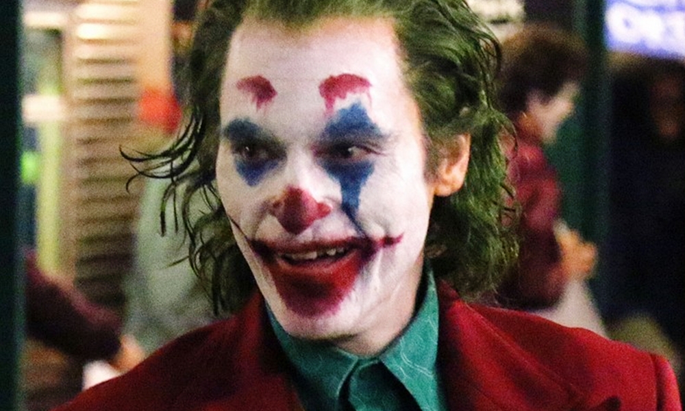 The Joker | Caracterização de Coringa é revelada e gera críticas e memes na internet