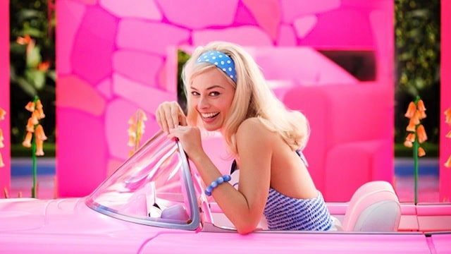 Margot Robbie comenta reação INESPERADA que teve ao ler o roteiro de Barbie